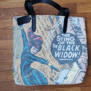 Coach │ Marvel Tote With Black Widow